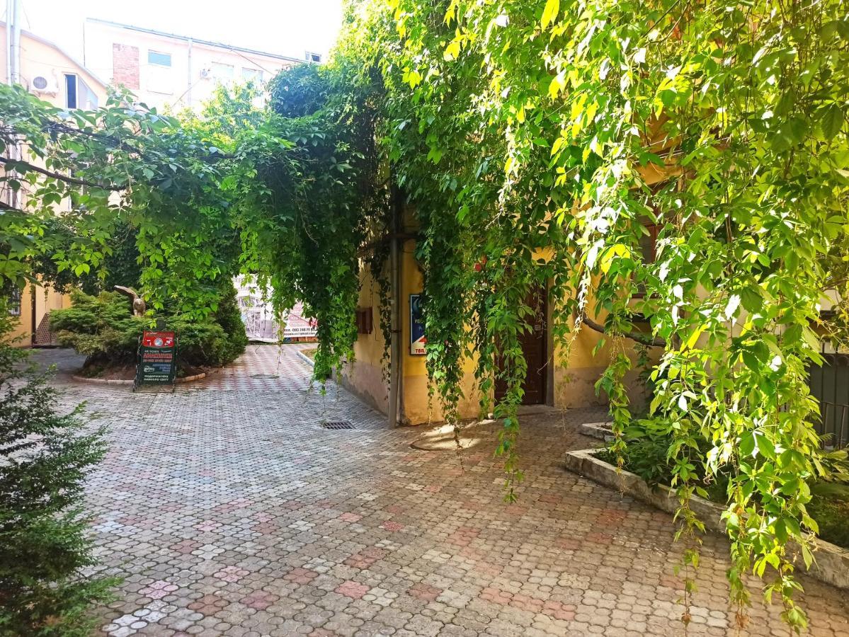 Central Gate Apartment تشيرنيفتسي المظهر الخارجي الصورة